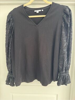 Chico's Black V-Neck Top with Lace Puff Sleeves size 3